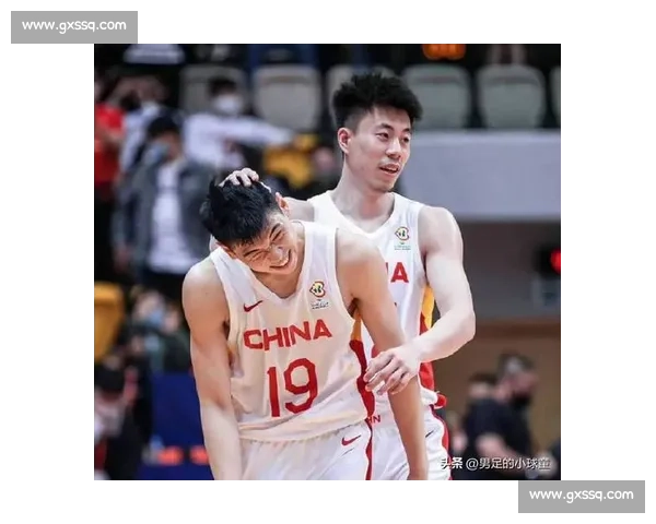 男篮集训再调整:赵维伦因学分离队,张镇麟伤退,郭士强或启用赵继伟 + 王俊杰 男篮集训再调整:赵维伦因学分离队,张镇麟伤退,郭士强或启用赵继伟 + 王俊杰
