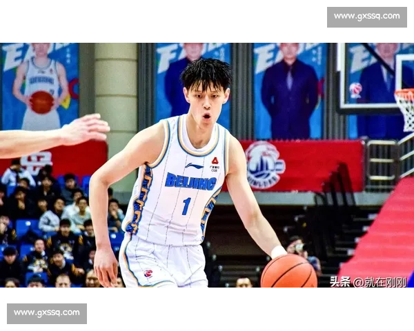 官宣!曾凡博加盟篮网,NBA 中国赛开启留洋新章 官宣!曾凡博加盟篮网,NBA 中国赛开启留洋新章