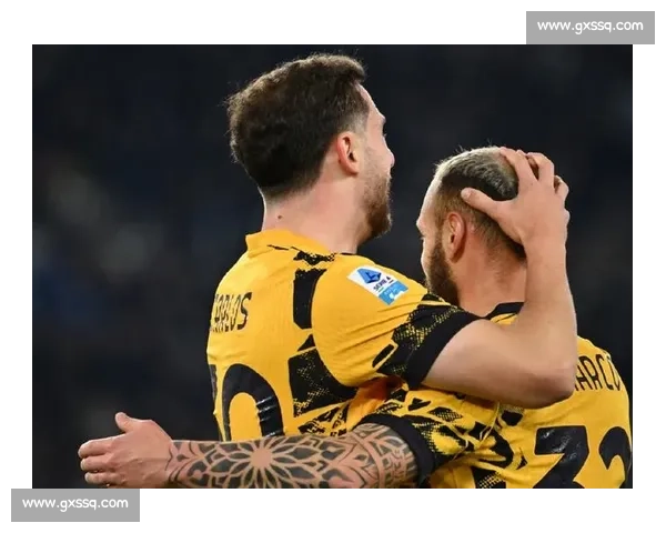 加拉塔萨雷加速追逐恰 20!经纪人抵伊城直面转会核心矛盾 加拉塔萨雷加速追逐恰 20!经纪人抵伊城直面转会核心矛盾